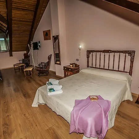 Holiday home Casa Rural El Almendro De Maria *