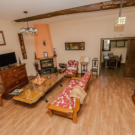 Holiday home Casa Rural El Almendro De Maria *