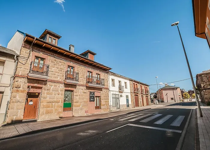 Casa Rural El Almendro De Maria Vakantiehuis Ponferrada